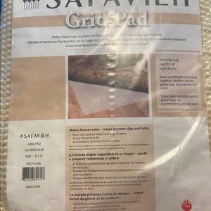 Safavieh Grid Pad